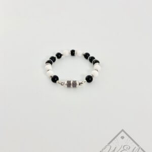 Onyx Agate Lillian Bracelet In Silver Plate
